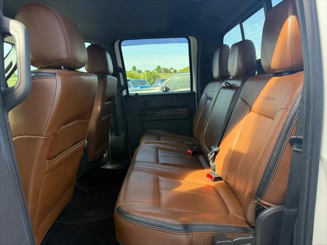 2014 Ford F-250 4WD Crew Cab 156"" Platinum