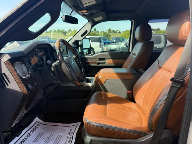 2014 Ford F-250 4WD Crew Cab 156"" Platinum