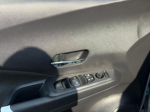 2023 Nissan Kicks SV Xtronic CVT