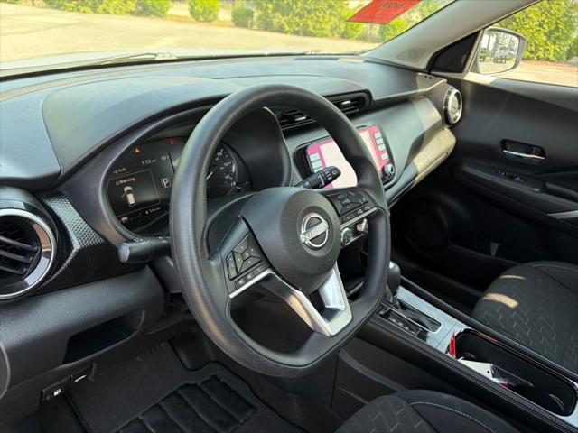 2023 Nissan Kicks SV Xtronic CVT