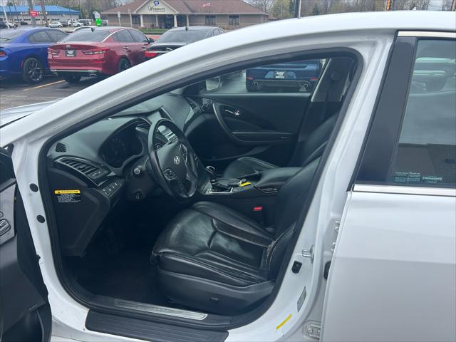 2017 Hyundai Azera Base