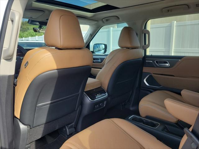 2026 INFINITI QX80 LUXE