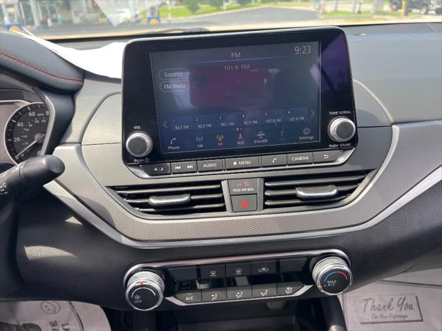 2025 Nissan Altima SR FWD