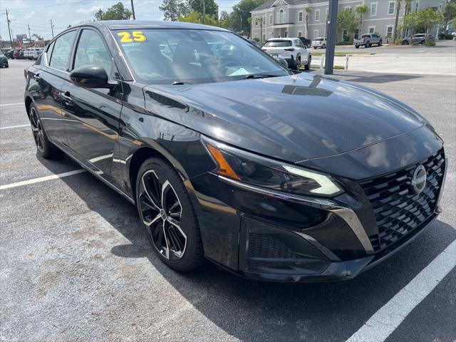 2025 Nissan Altima SR FWD