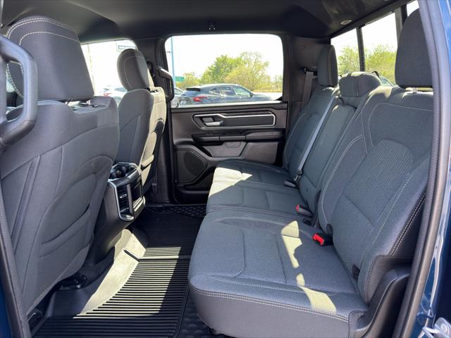 2022 Ram 1500 Big Horn Crew Cab 4x4 5'7" Box