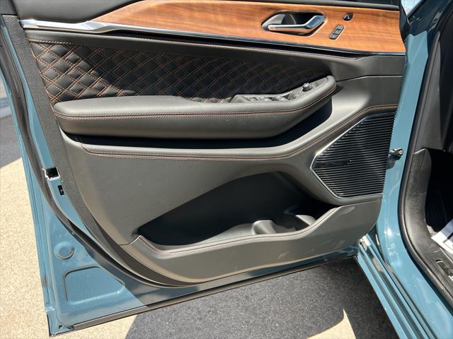 2026 Jeep Grand Cherokee L Summit 4x4