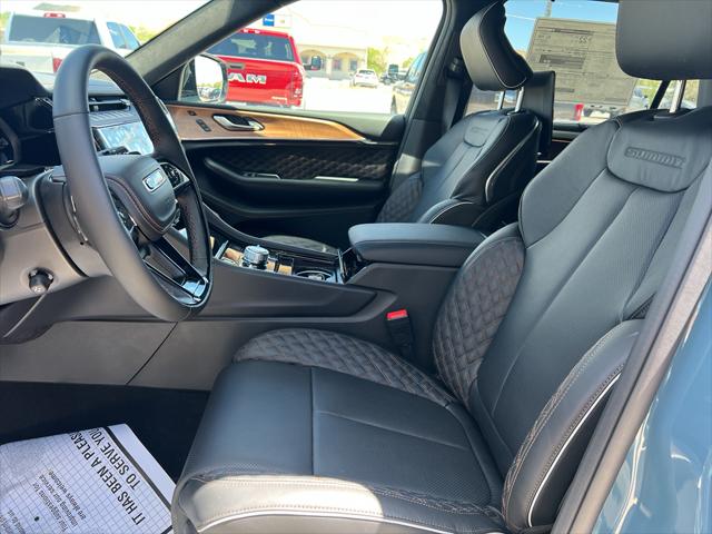 2026 Jeep Grand Cherokee L Summit 4x4