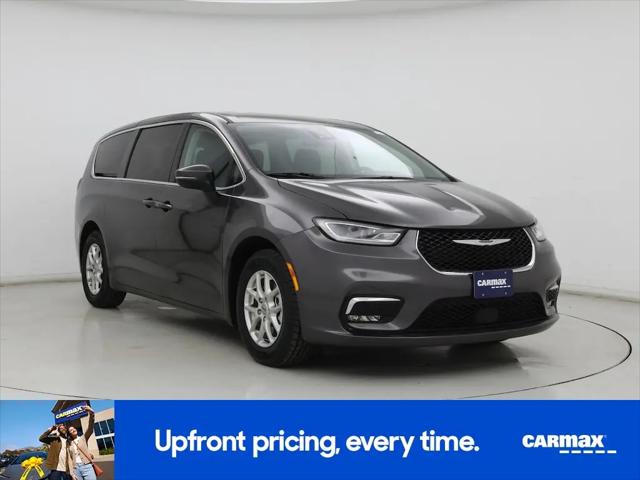 2023 Chrysler Pacifica Touring L for sale in Brooklyn Park, MN