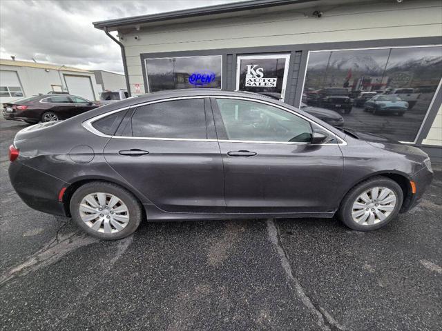 2016 Chrysler 200 LX
