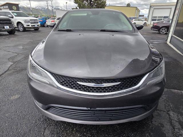 2016 Chrysler 200 LX