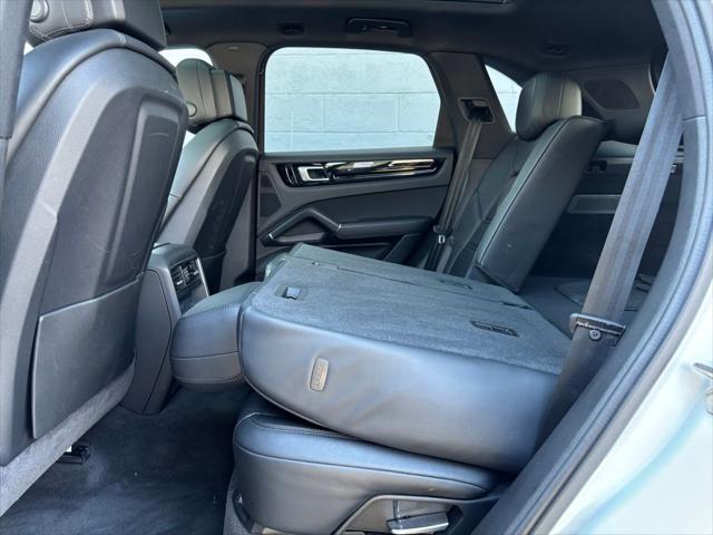 2021 Porsche Cayenne Base