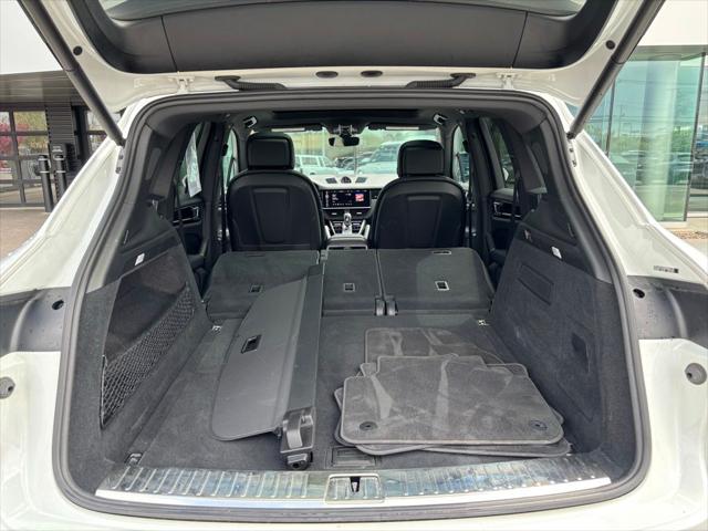 2021 Porsche Cayenne Base