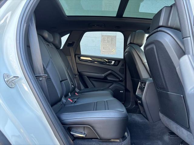 2021 Porsche Cayenne Base