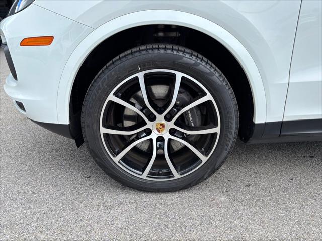 2021 Porsche Cayenne Base