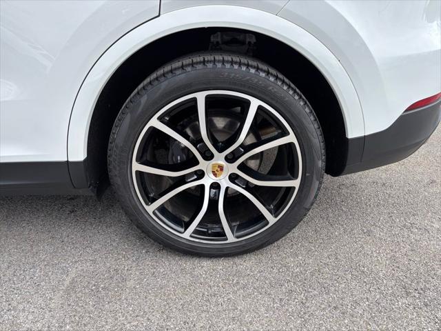 2021 Porsche Cayenne Base