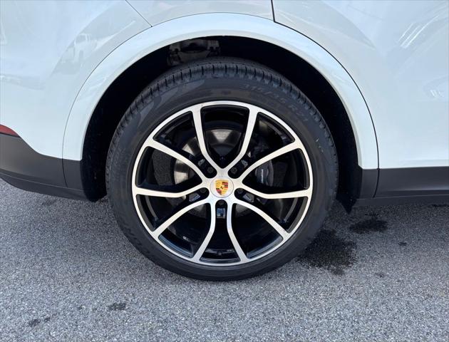2021 Porsche Cayenne Base