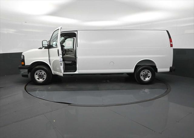2026 GMC Savana Cargo 3500 Extended Wheelbase, Work Van, RWD