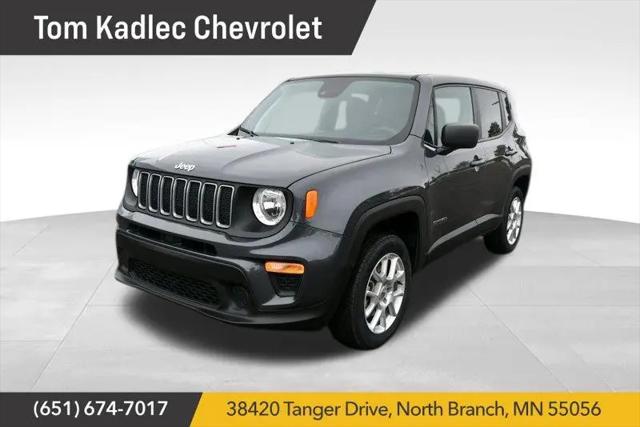 2023 Jeep Renegade Latitude 4x4 for sale in North Branch, MN