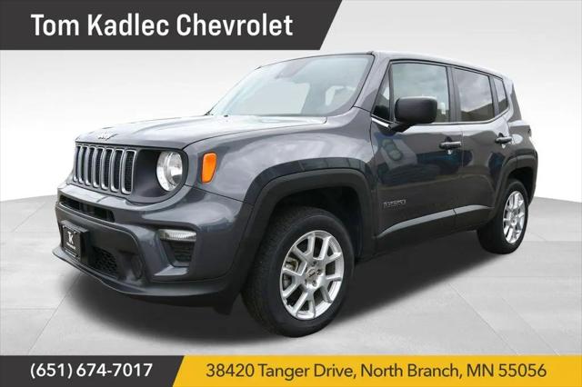 2023 Jeep Renegade Latitude 4x4 for sale in North Branch, MN