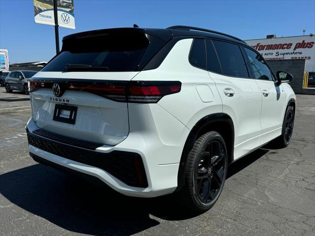 2026 Volkswagen Tiguan SE R-Line Black