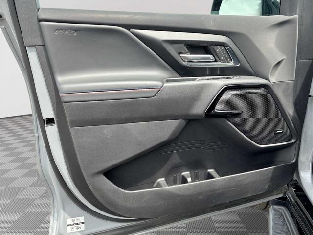 2025 Chevrolet Silverado EV RST