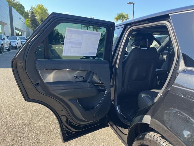2026 Land Rover Range Rover Sport P360 SE