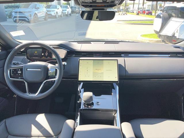 2026 Land Rover Range Rover Sport P360 SE