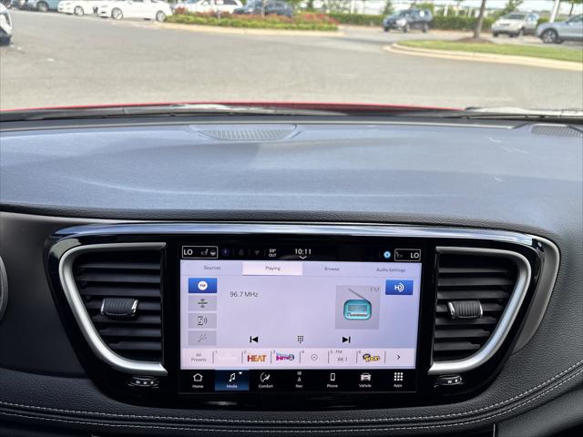 2027 Chrysler Pacifica Limited