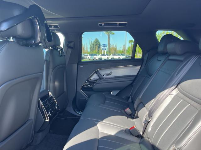 2026 Land Rover Range Rover Sport P360 SE