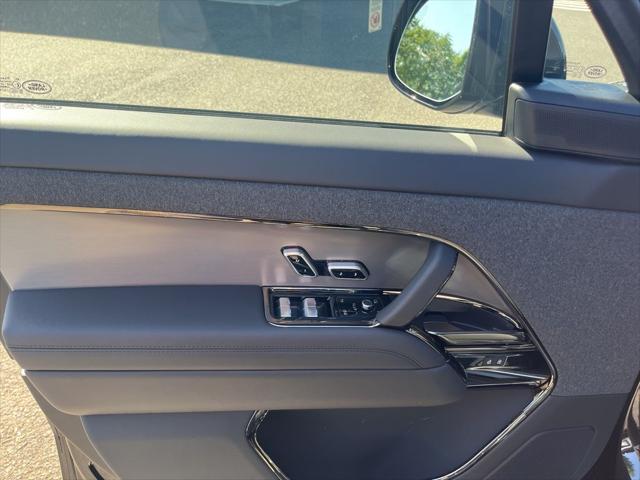 2026 Land Rover Range Rover Sport P360 SE