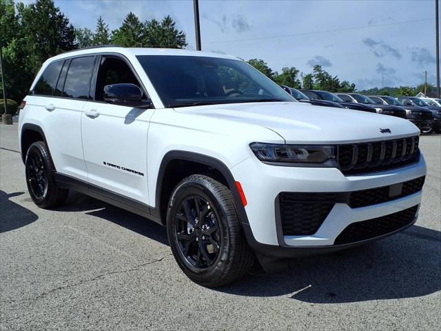 2026 Jeep Grand Cherokee GRAND CHEROKEE LAREDO ALTITUDE 4X4 2026 Jeep Grand Cherokee GRAND CHEROKEE LAREDO ALTITUDE 4X4