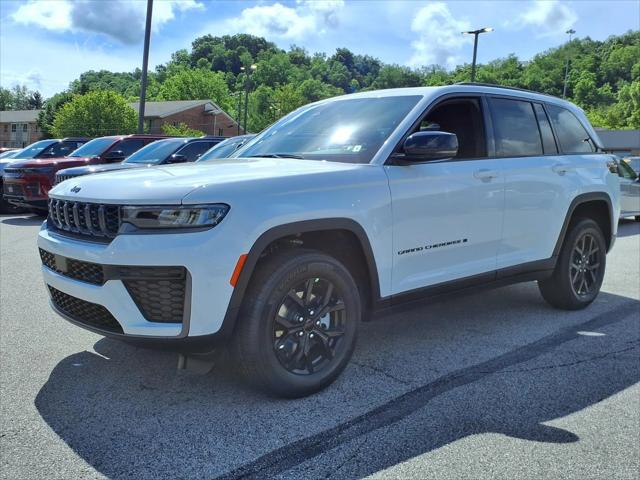 2026 Jeep Grand Cherokee GRAND CHEROKEE LAREDO ALTITUDE 4X4 2026 Jeep Grand Cherokee GRAND CHEROKEE LAREDO ALTITUDE 4X4
