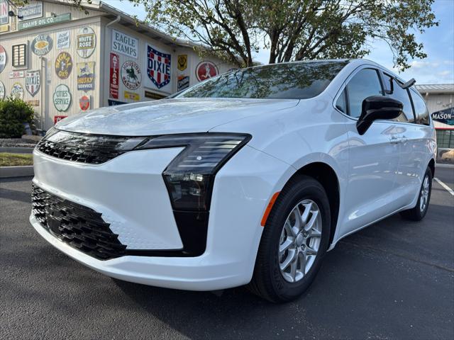 2027 Chrysler Pacifica PACIFICA SELECT