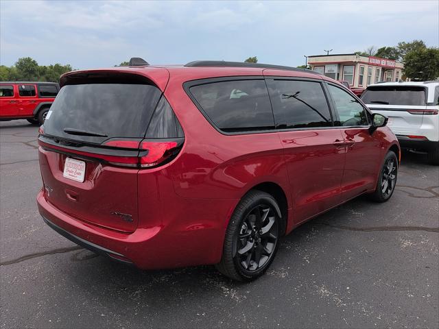 2027 Chrysler Pacifica PACIFICA LIMITED AWD 2027 Chrysler Pacifica PACIFICA LIMITED AWD