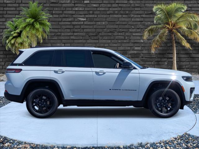 2026 Jeep Grand Cherokee GRAND CHEROKEE LAREDO ALTITUDE 4X4