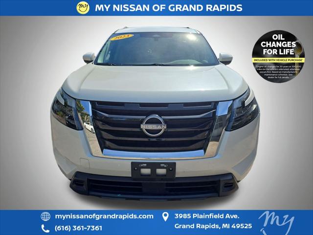 2023 Nissan Pathfinder SV 4WD