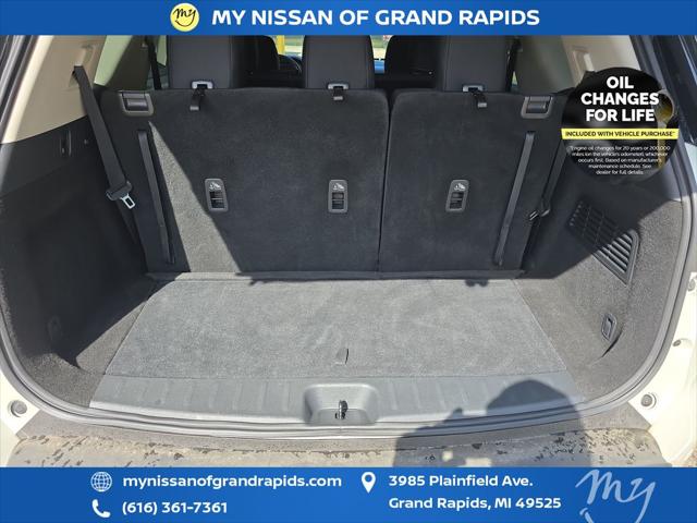 2023 Nissan Pathfinder SV 4WD
