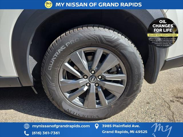 2023 Nissan Pathfinder SV 4WD