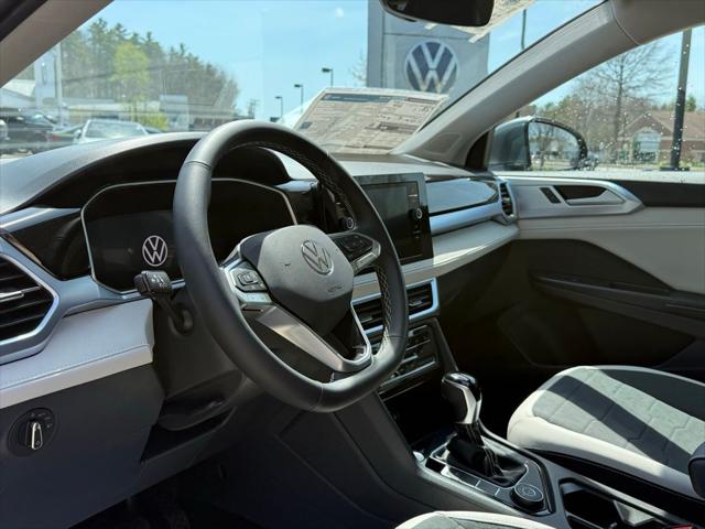2026 Volkswagen Taos SE