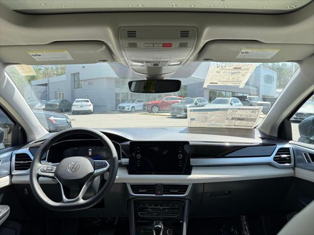 2026 Volkswagen Taos SE