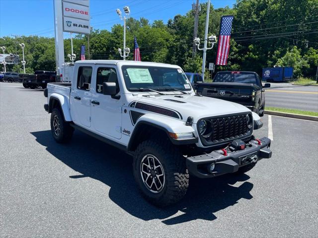 2026 Jeep Gladiator GLADIATOR SHADOW OPS 4X4 2026 Jeep Gladiator GLADIATOR SHADOW OPS 4X4
