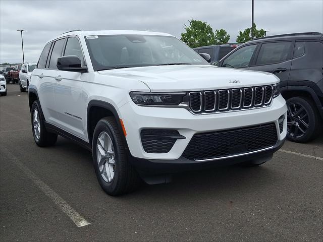 2026 Jeep Grand Cherokee GRAND CHEROKEE LAREDO X 4X4 2026 Jeep Grand Cherokee GRAND CHEROKEE LAREDO X 4X4