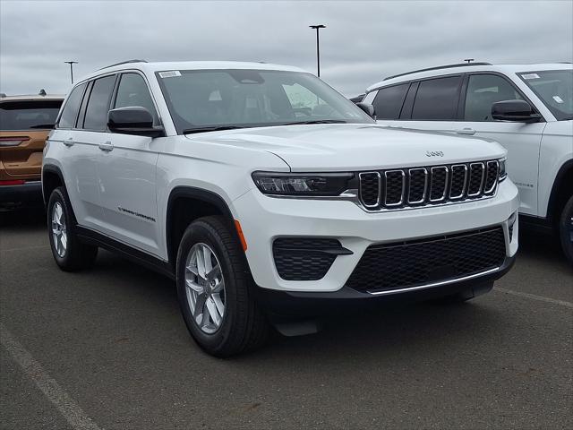 2026 Jeep Grand Cherokee GRAND CHEROKEE LAREDO X 4X4 2026 Jeep Grand Cherokee GRAND CHEROKEE LAREDO X 4X4