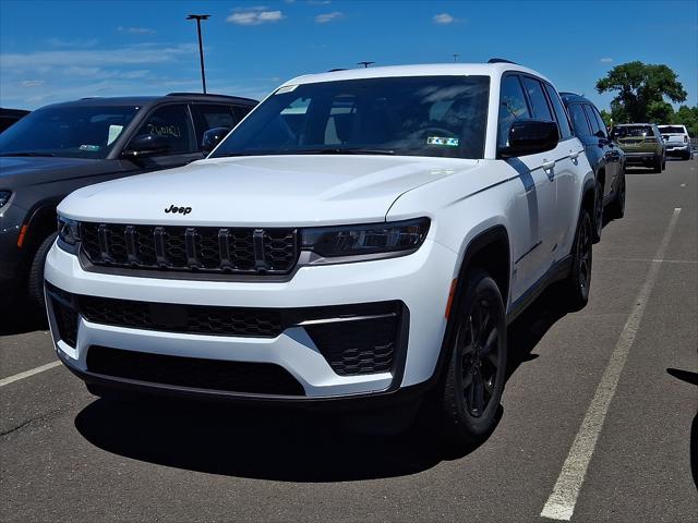 2026 Jeep Grand Cherokee GRAND CHEROKEE LAREDO ALTITUDE 4X4