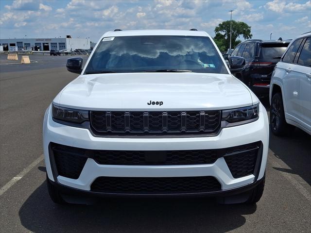 2026 Jeep Grand Cherokee GRAND CHEROKEE LAREDO ALTITUDE 4X4 2026 Jeep Grand Cherokee GRAND CHEROKEE LAREDO ALTITUDE 4X4