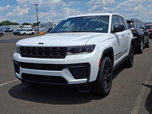 2026 Jeep Grand Cherokee GRAND CHEROKEE LAREDO ALTITUDE 4X4 2026 Jeep Grand Cherokee GRAND CHEROKEE LAREDO ALTITUDE 4X4