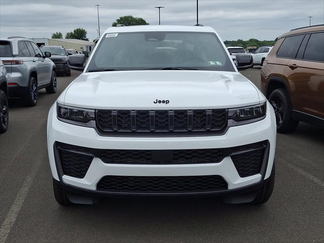 2026 Jeep Grand Cherokee GRAND CHEROKEE LAREDO ALTITUDE 4X4 2026 Jeep Grand Cherokee GRAND CHEROKEE LAREDO ALTITUDE 4X4