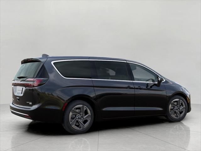 2027 Chrysler Pacifica Limited