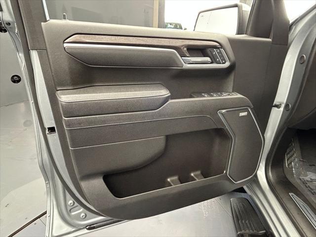 2025 Chevrolet Silverado 1500 2WD Crew Cab Short Bed LTZ