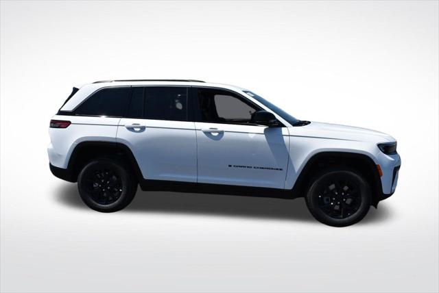 2026 Jeep Grand Cherokee Altitude 4x4